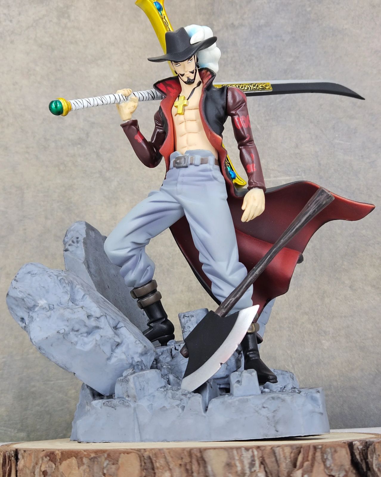 One Piece Dracule Mihawk Sword on Shoulder Pose Action Figure | 23 cm