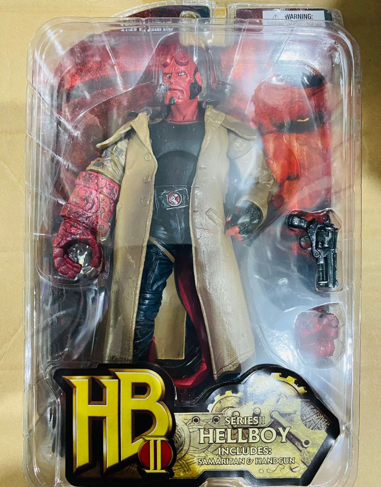 HELLBOY 2 RED Action Figure Trench Coat Ron Pearlman Golden Army Movie